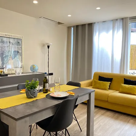 Piramide Romantic Řím