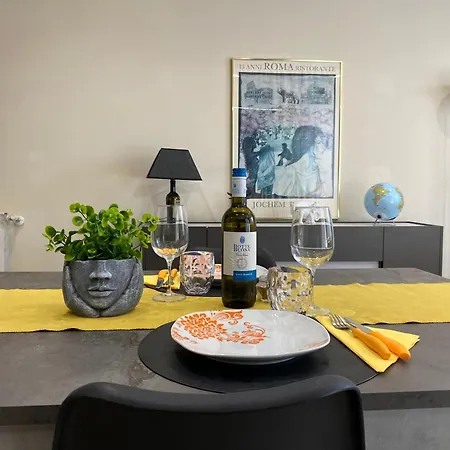 Piramide Romantic Apartment *