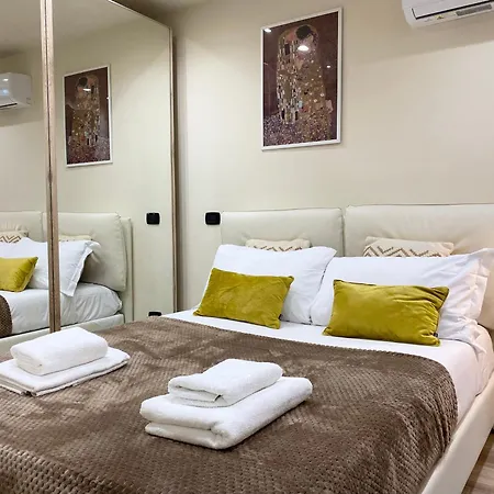 Piramide Romantic Apartment